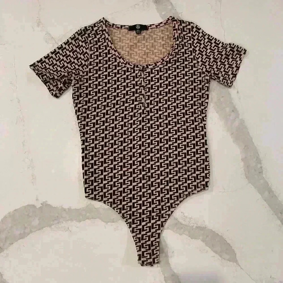 Missguided Brown and Black Geometric Print Short Sleeve Henley Bodysuit Womens 4 - Picture 1 of 5